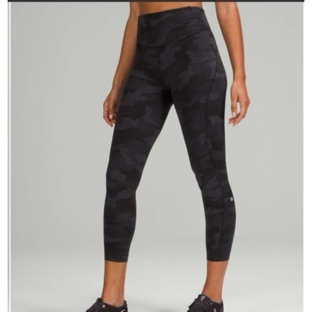Lululemon Base Pace Hi-Rise Running Tight 25" Heritage 365 Camo Deep Coal 6 #262